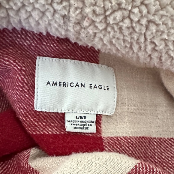 American Eagle Outfitters Red and White Plaid Women's Shirt - Picture 3 of 3